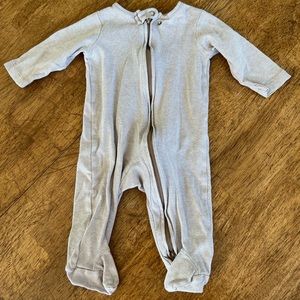 ✨Carter’s✨ sleep n play